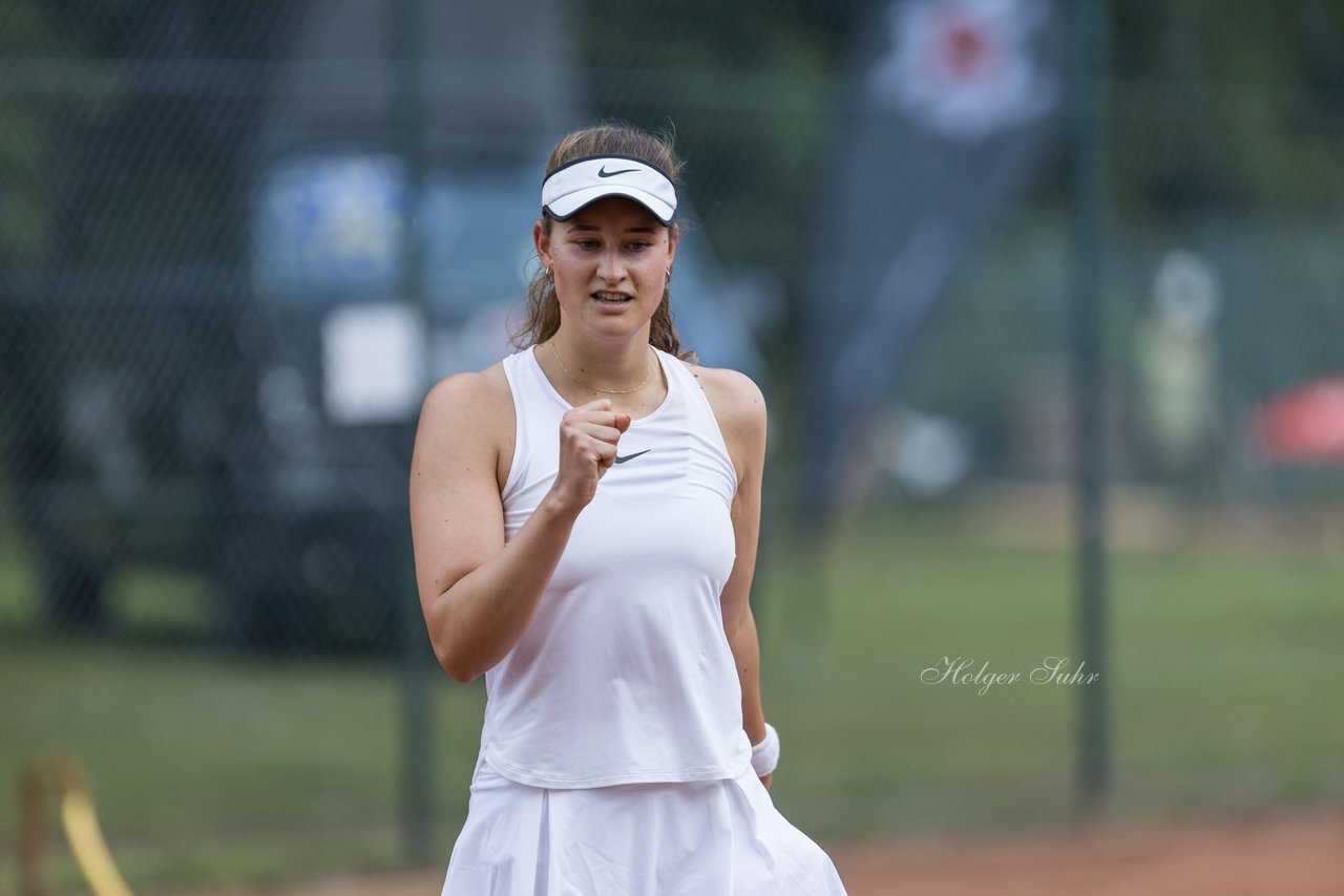 Lisa Ponomar 63 - Melosch Recycling Open
